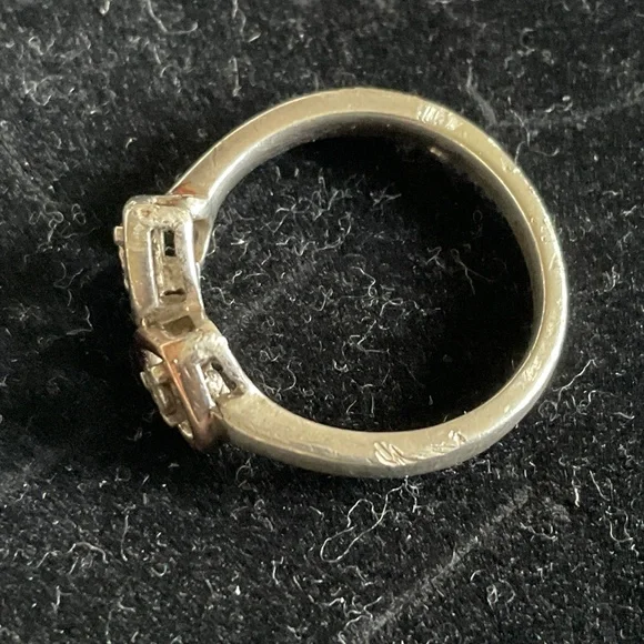 Silver and 10k solid gold ring with two real diamonds. - Picture 5 of 5